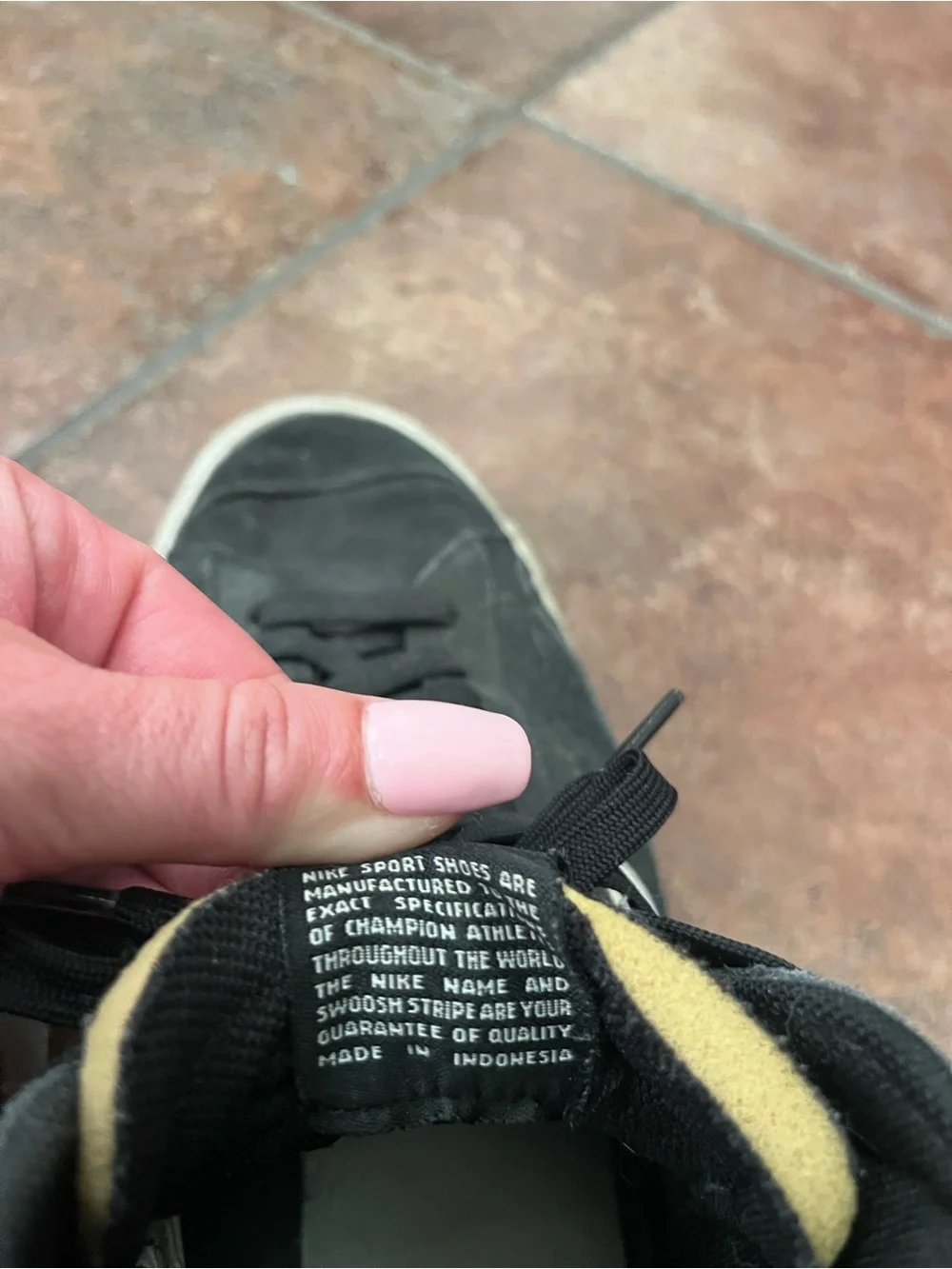 Nike stylish black
